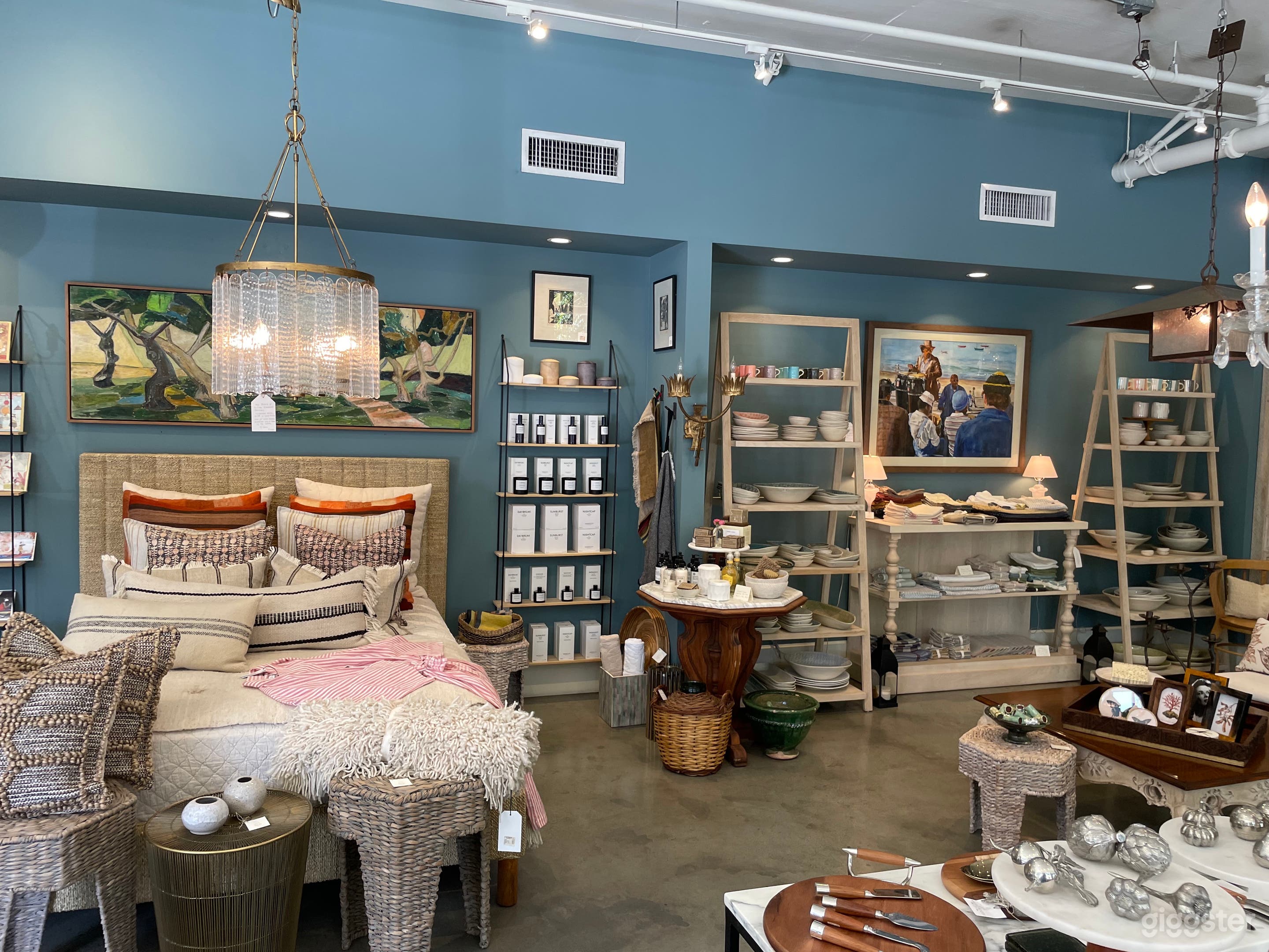 Maude Woods / Interior 