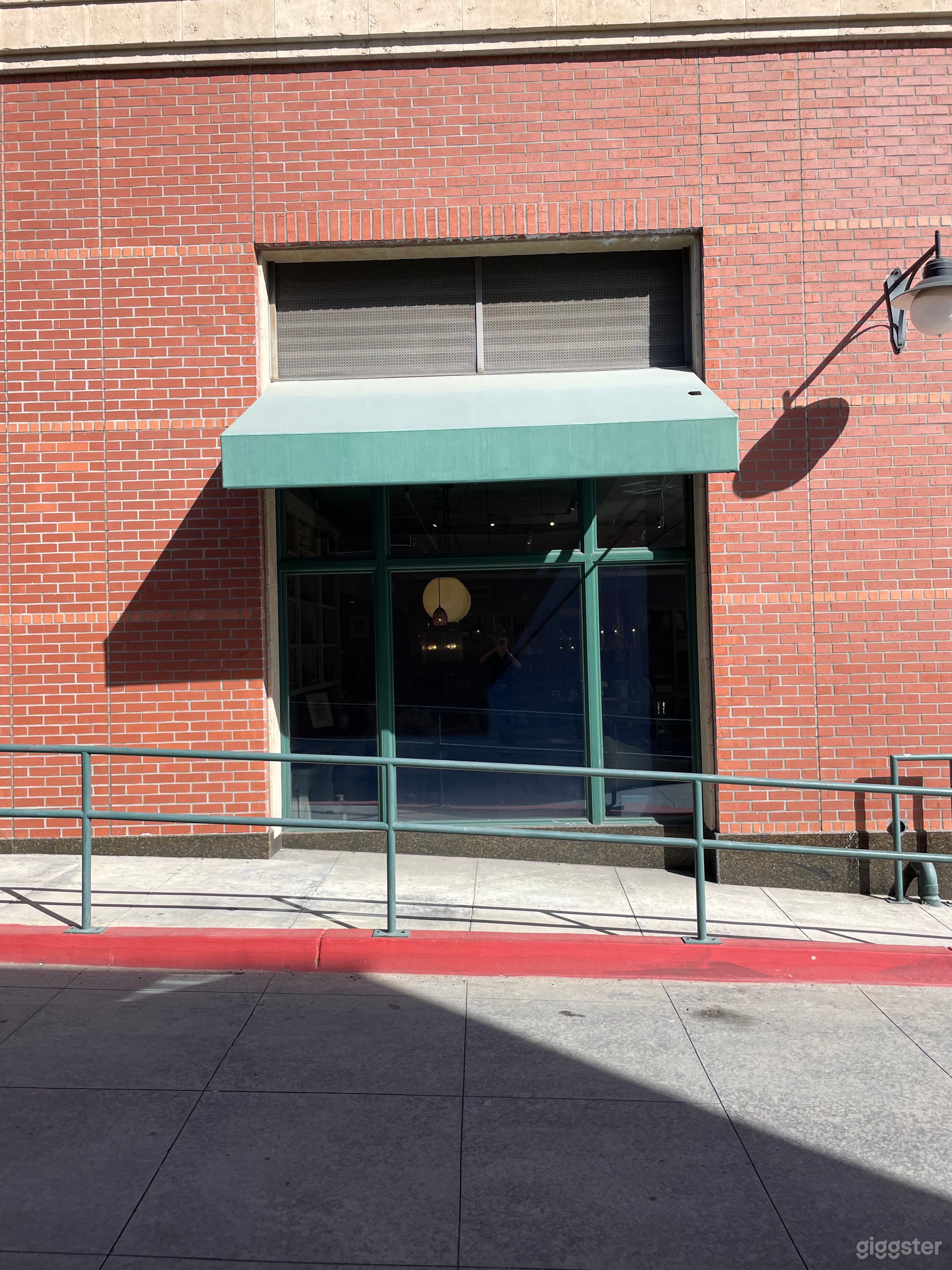 Maude Woods Side Alley / Exterior (side window)