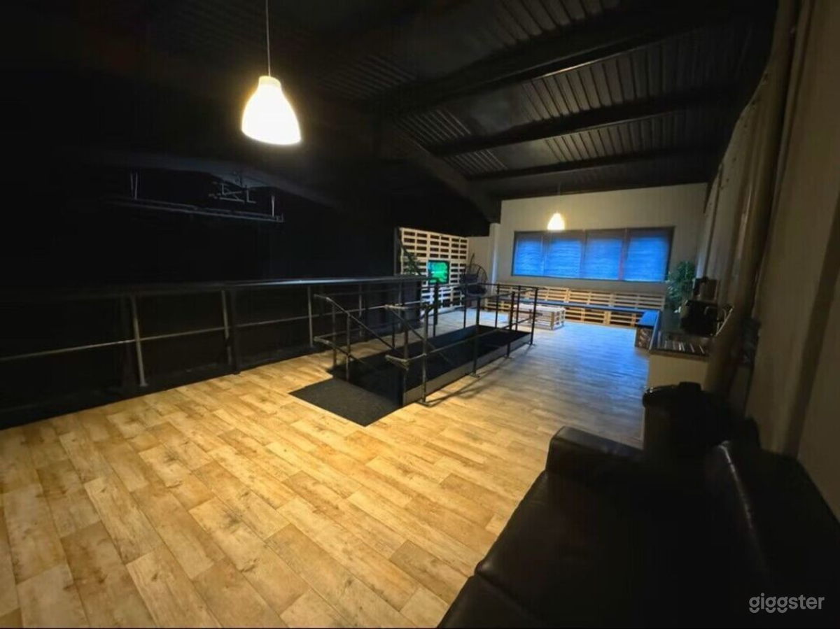 BLACKOUT STUDIO & RAIN STUDIO Photo 3