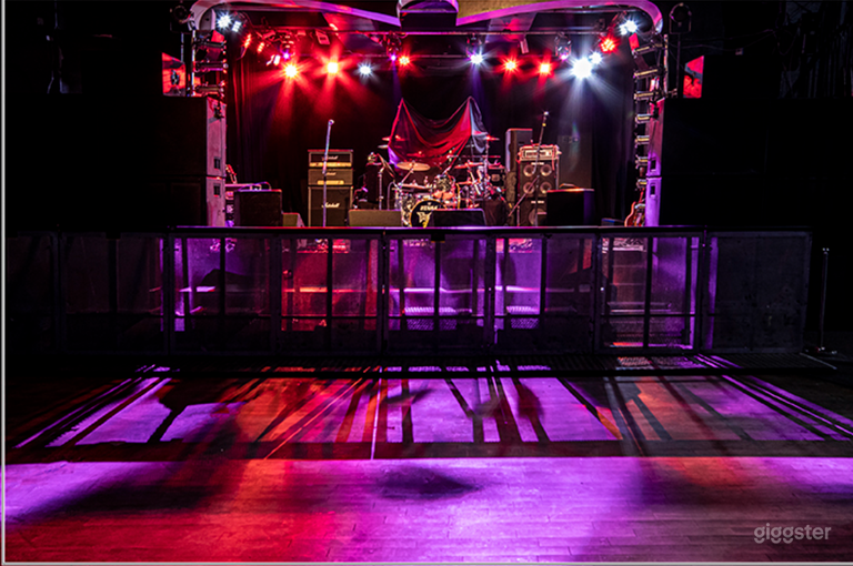  Best Live Entertainment Venue 