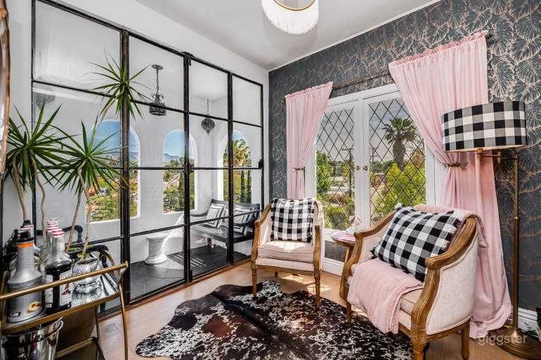  Old Hollywood Glamour Meets Parisian Chic 