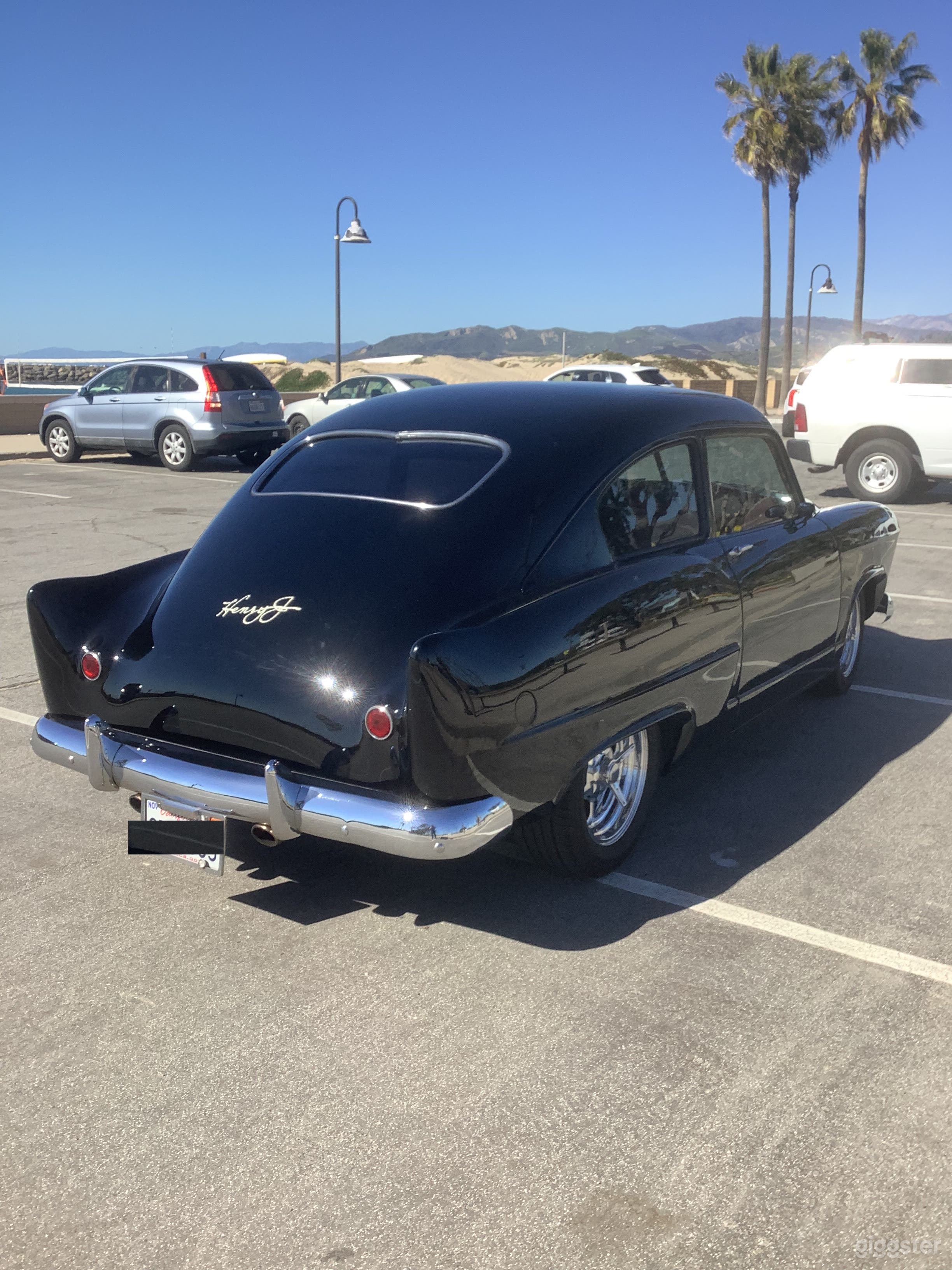 #76,015 1951 Henry J Classic Car Photo 2