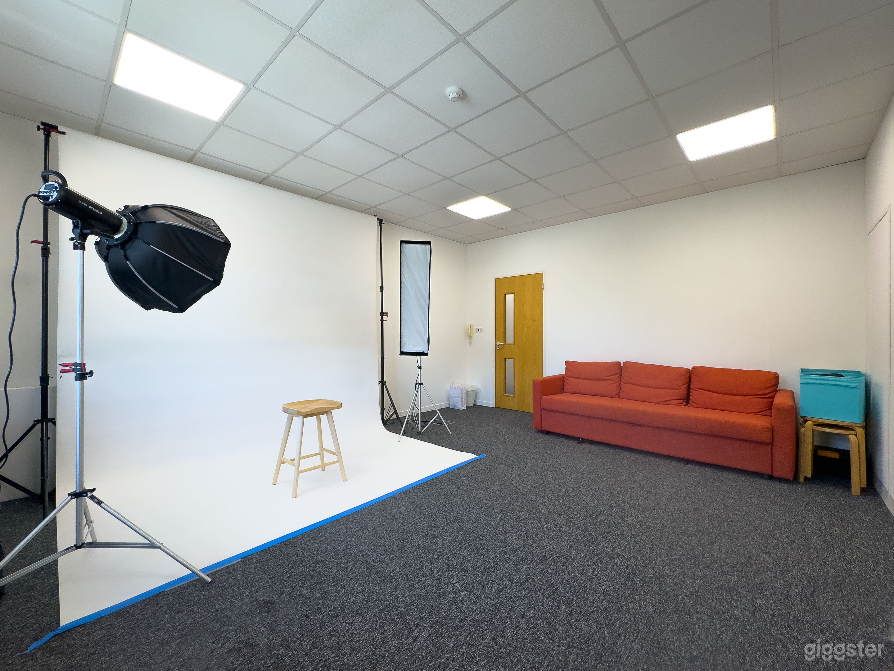 Photography Studio for hire in South Wales Photo 1