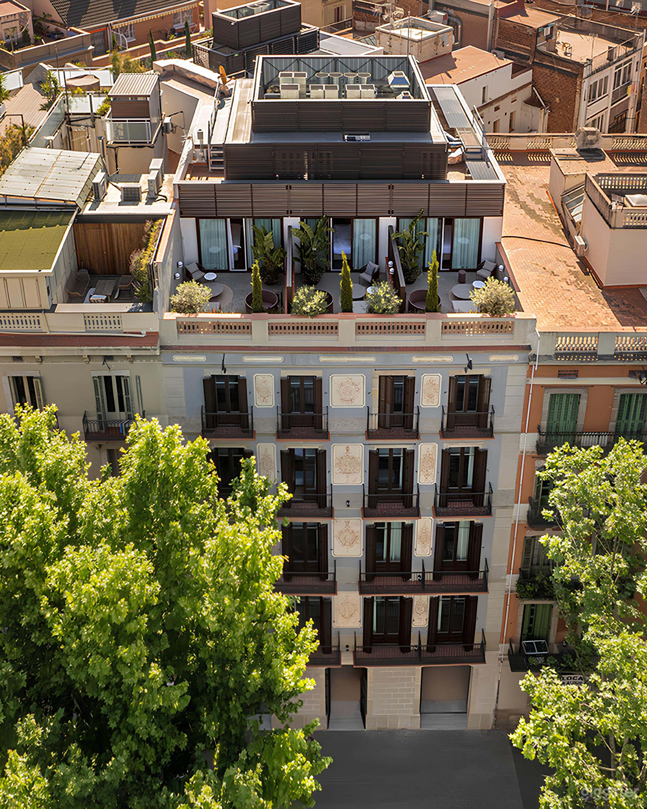 El Cercle - Rustic and Sophisticated Photo 4