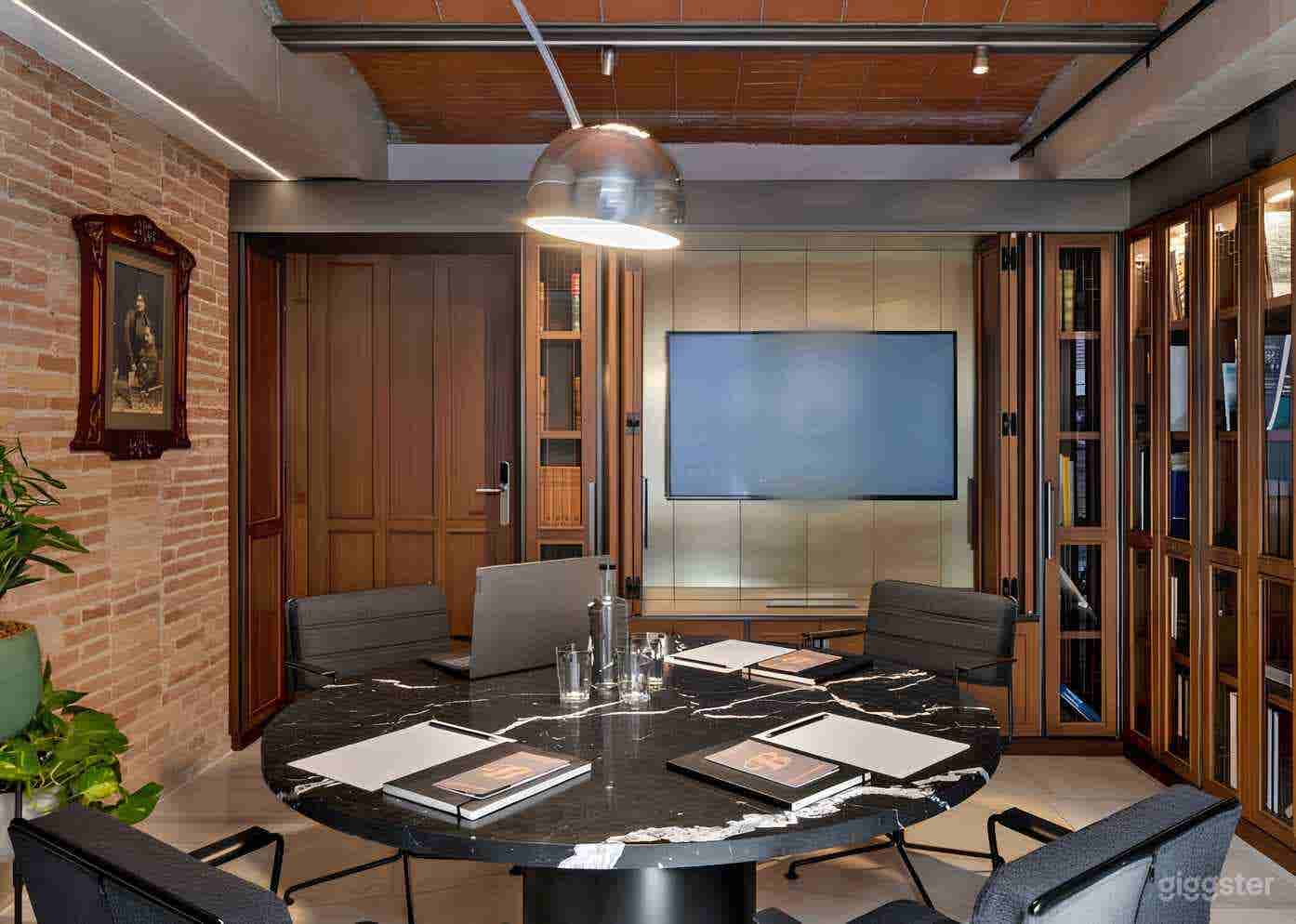 El Cercle - Rustic and Sophisticated Photo 2