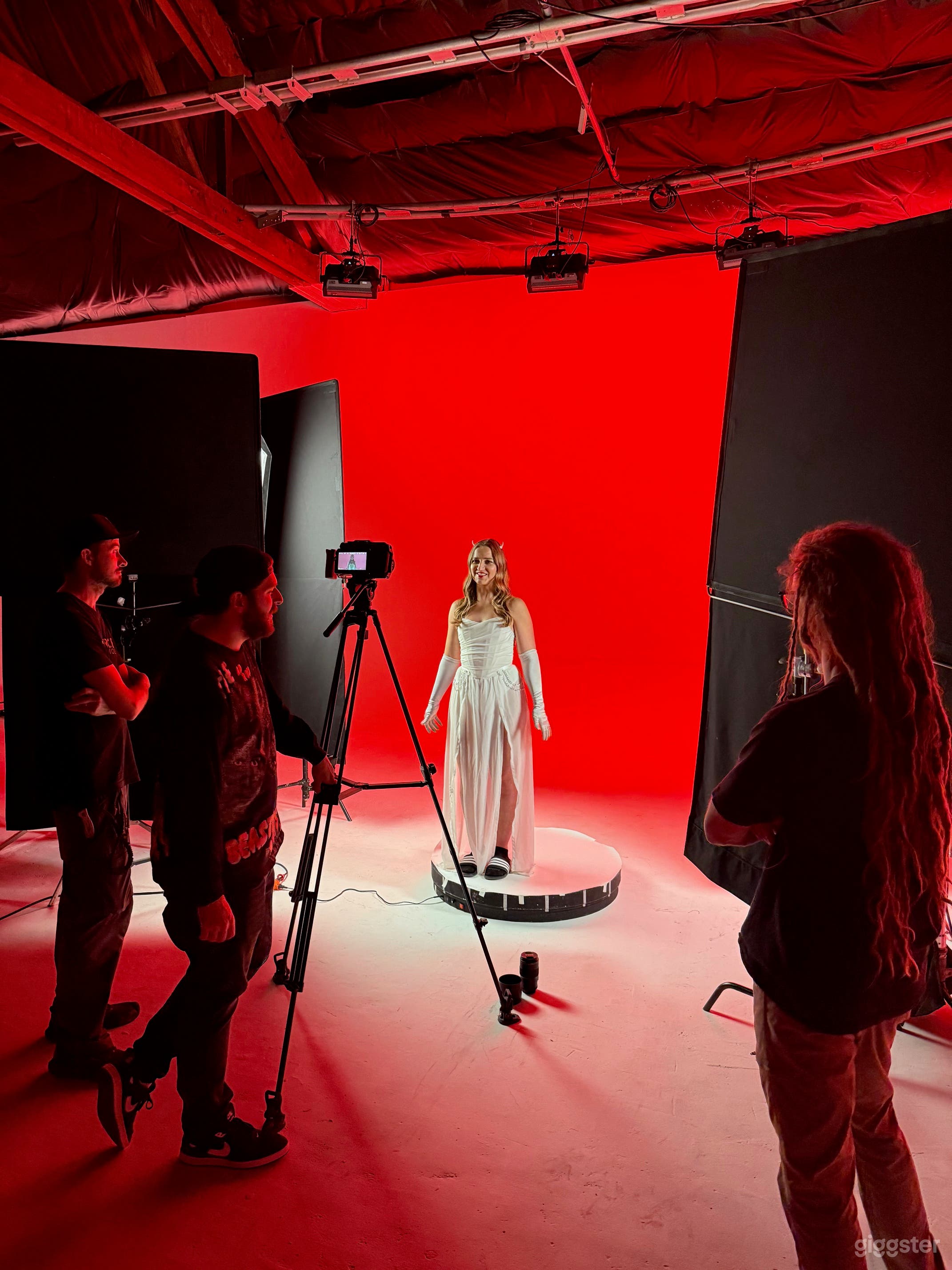 Birthday Photo Shoot All-inclusive Photographer + Studio Photo 3