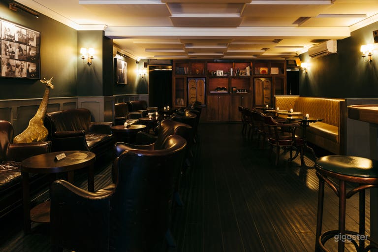  Main Room - Dining/Lounge Area 