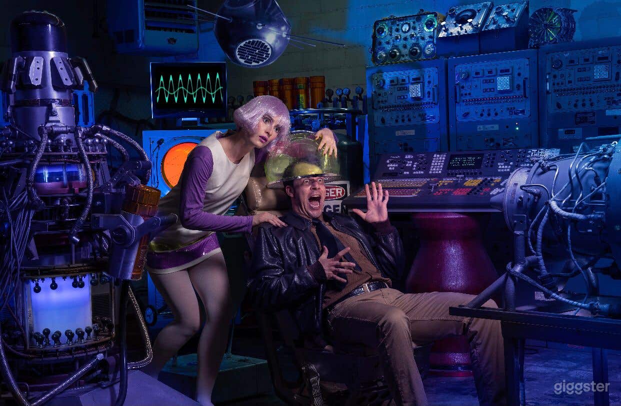 Cinema equipment in Los Angeles Photo 1