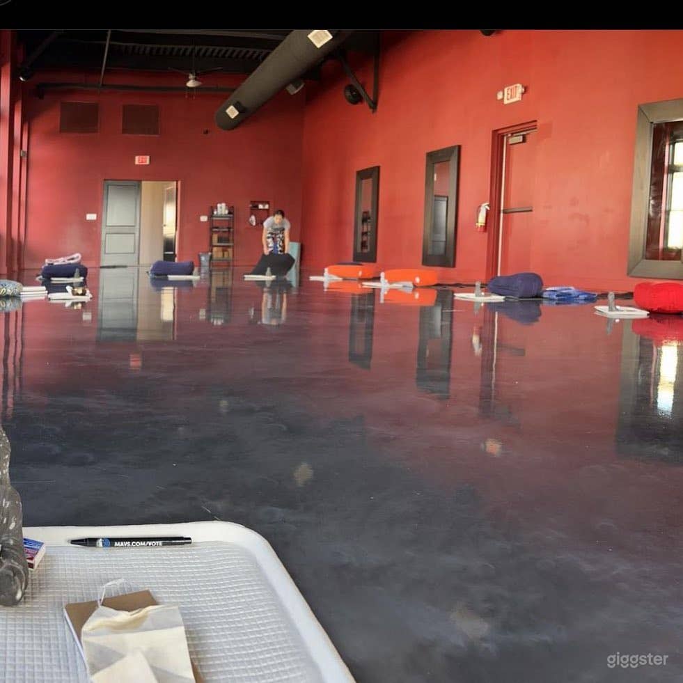 Premier Yoga Studio in Downtown Dallas Photo 4