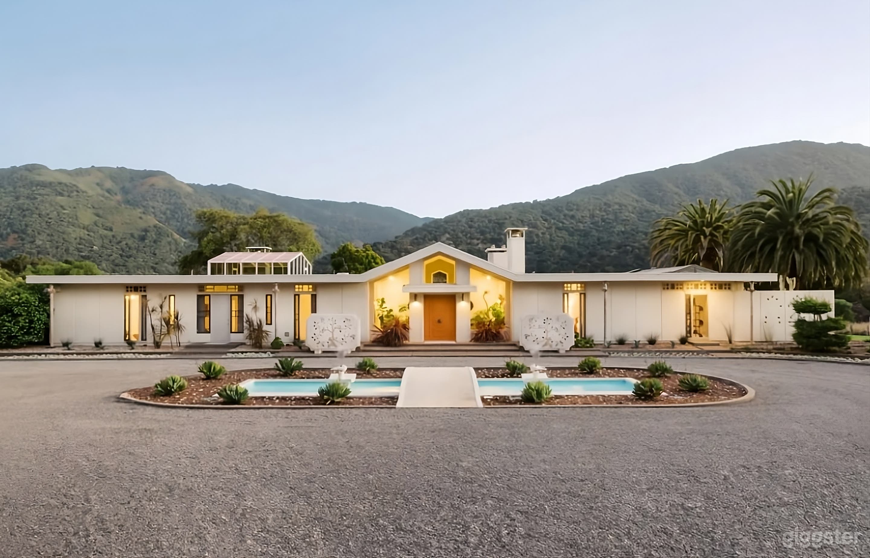 Scenic Backyard Oasis with Mountain Views Photo 2