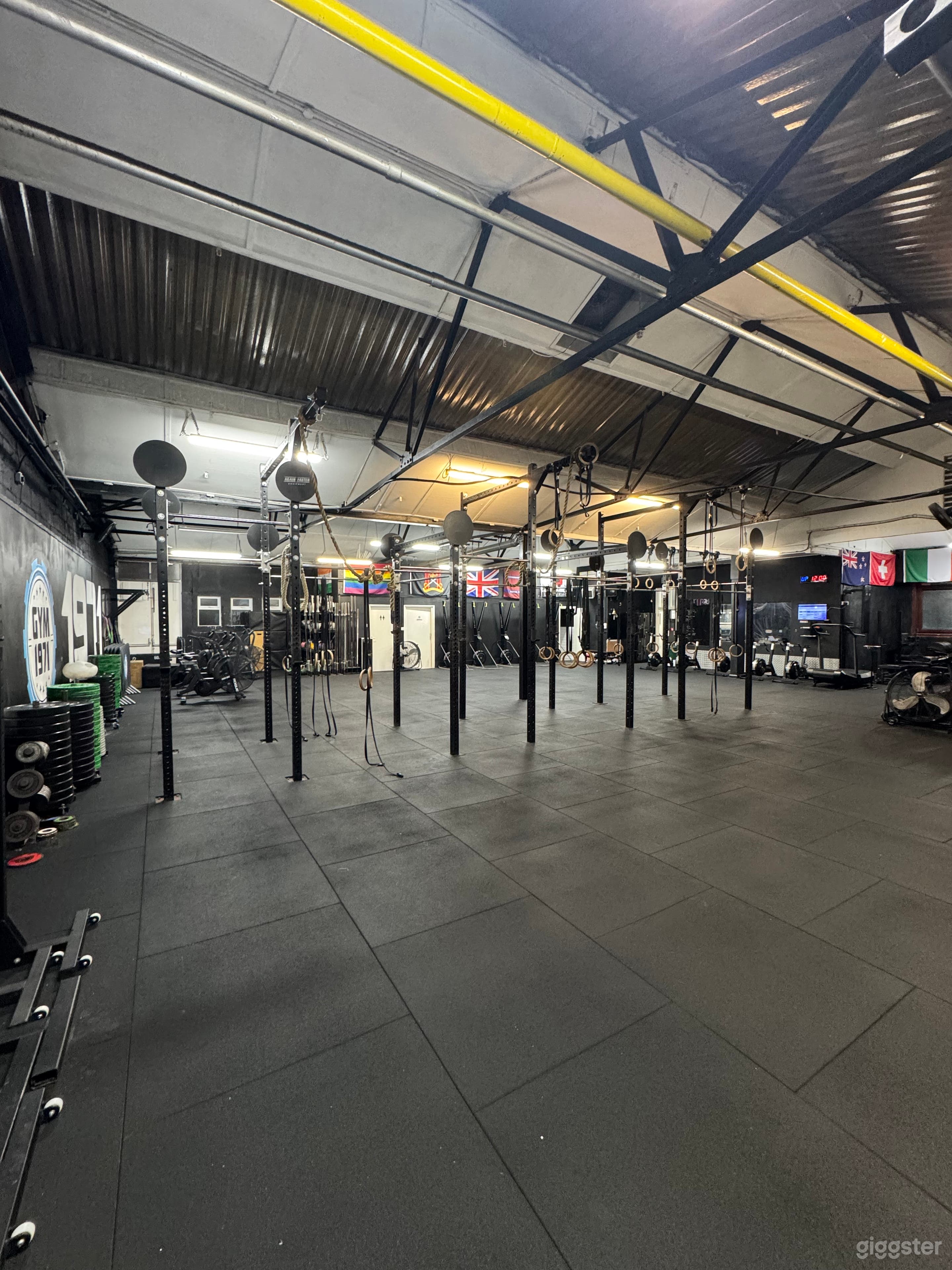 Side view of the gym floor