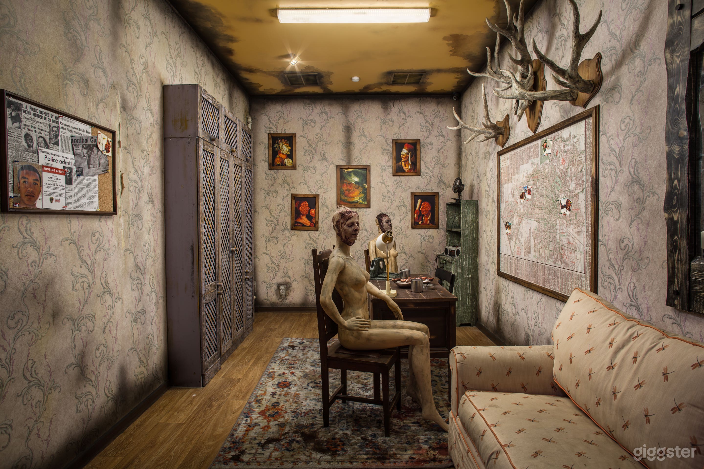 Horror Space - A Cannibals House Photo 3