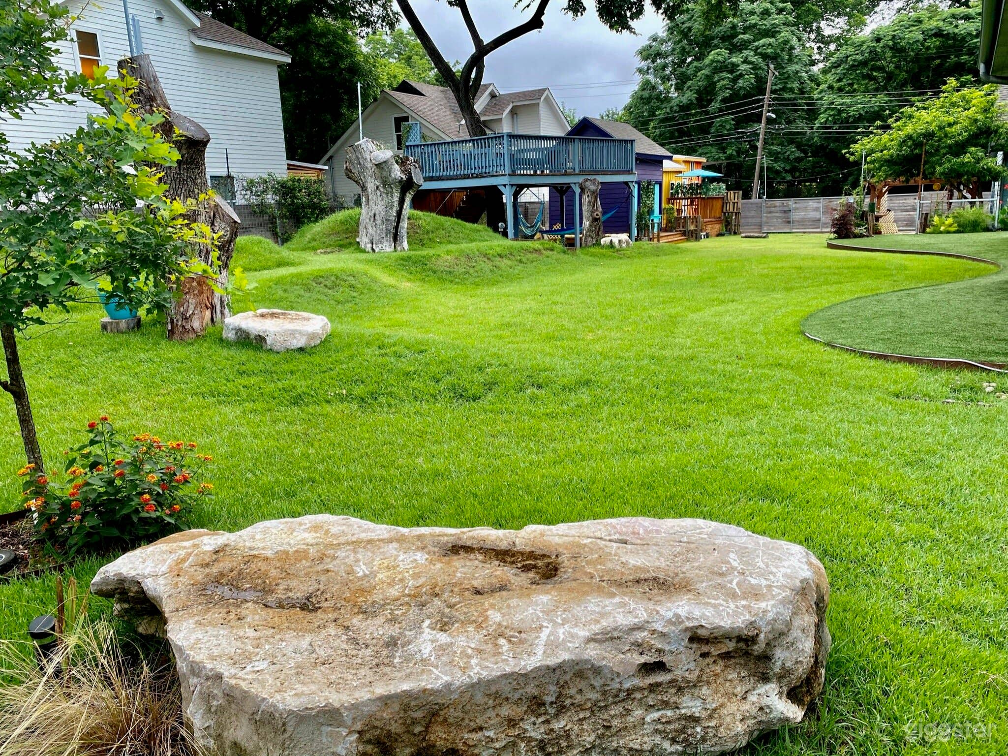 large private events space perfect for happy hour, VIP events / screenings, lighting, audio &amp; video, pergola &amp; bathrooms, easy load in