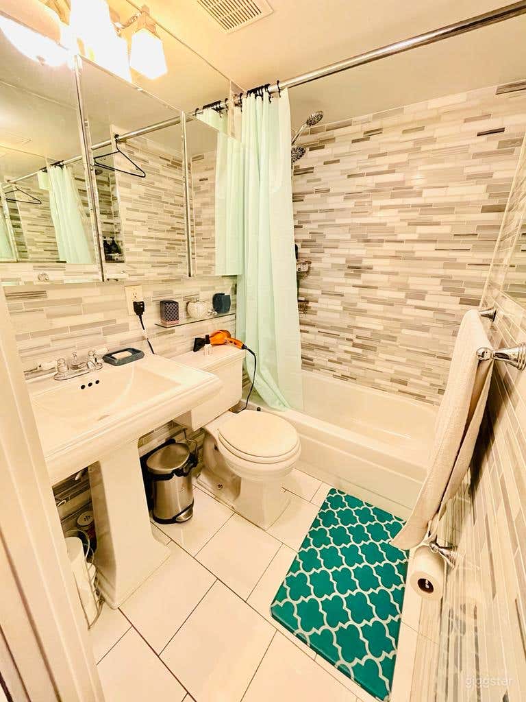 Cozy Room Rental Photo 4