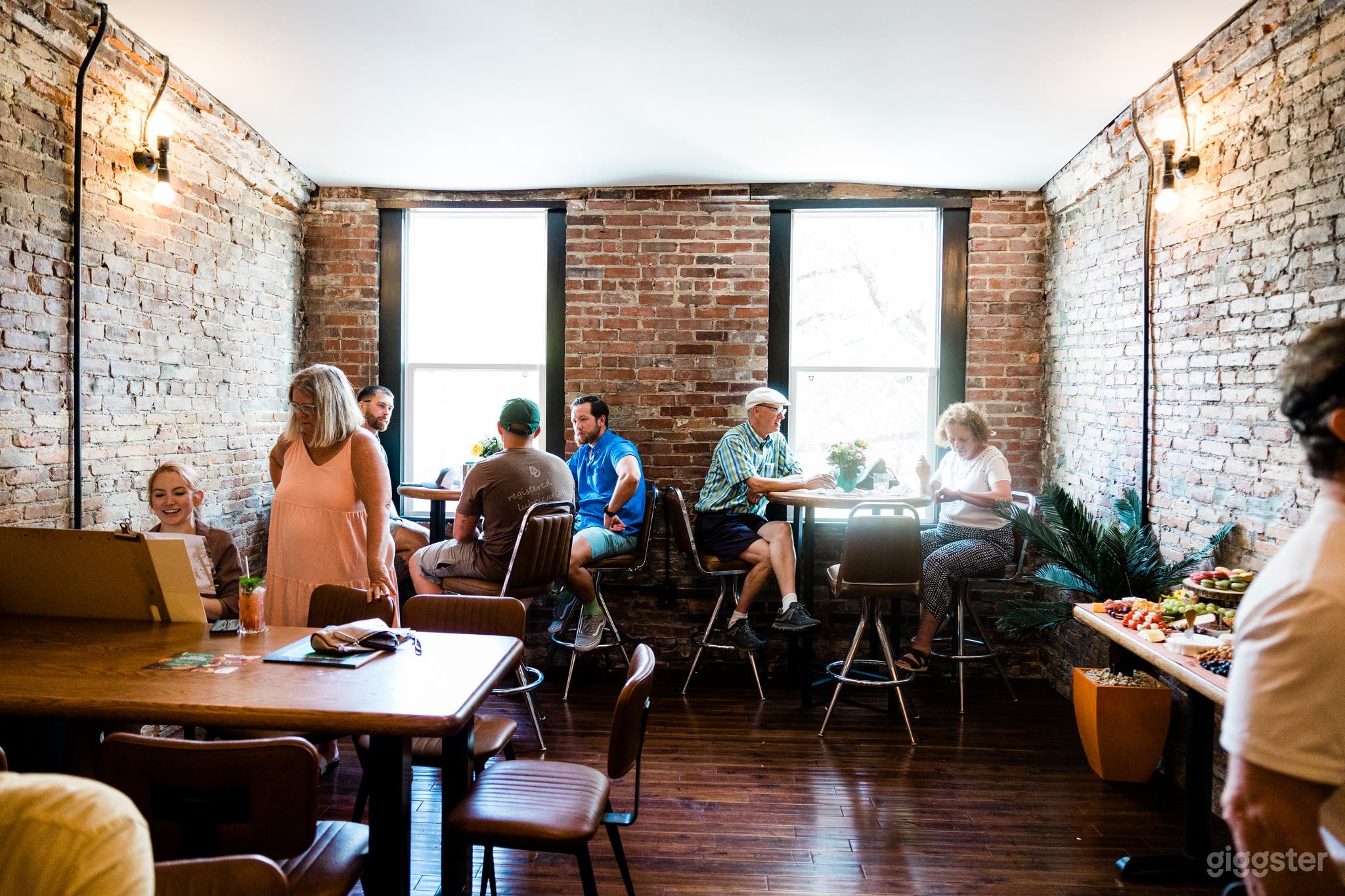 Upstairs Lounge Wilmington Photo 1