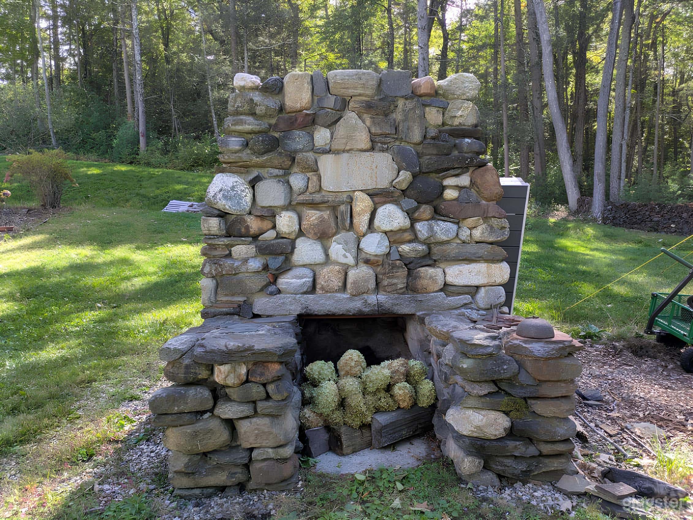 Expansive Outdoor Space Photo 1