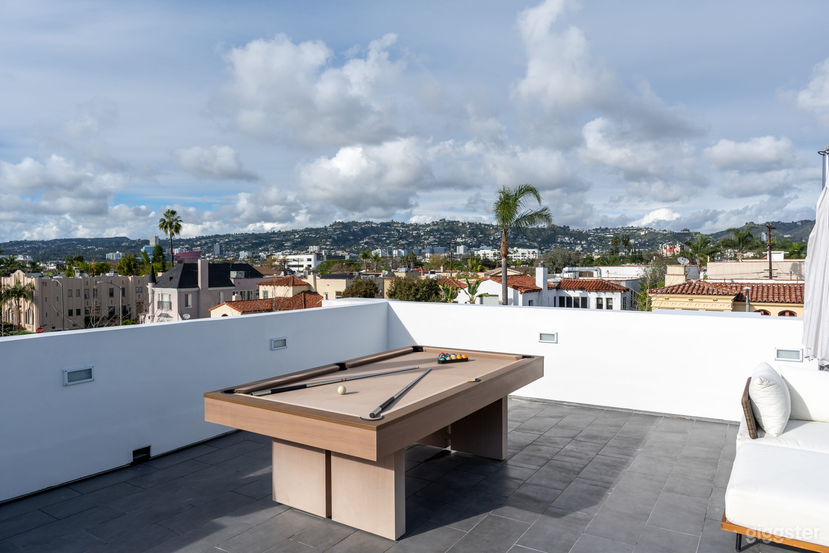Trendy Modern Rooftop | Beverly Grove Mansion Photo 1