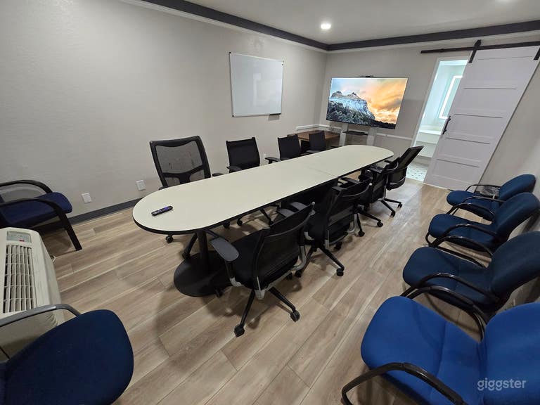  Creative Hub for Meetings & Team Collaboration 