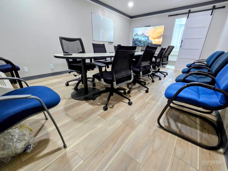  Creative Hub for Meetings & Team Collaboration 