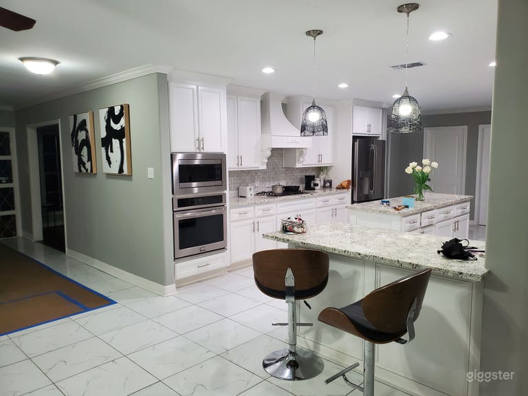  The Valley Suburb in Houston 