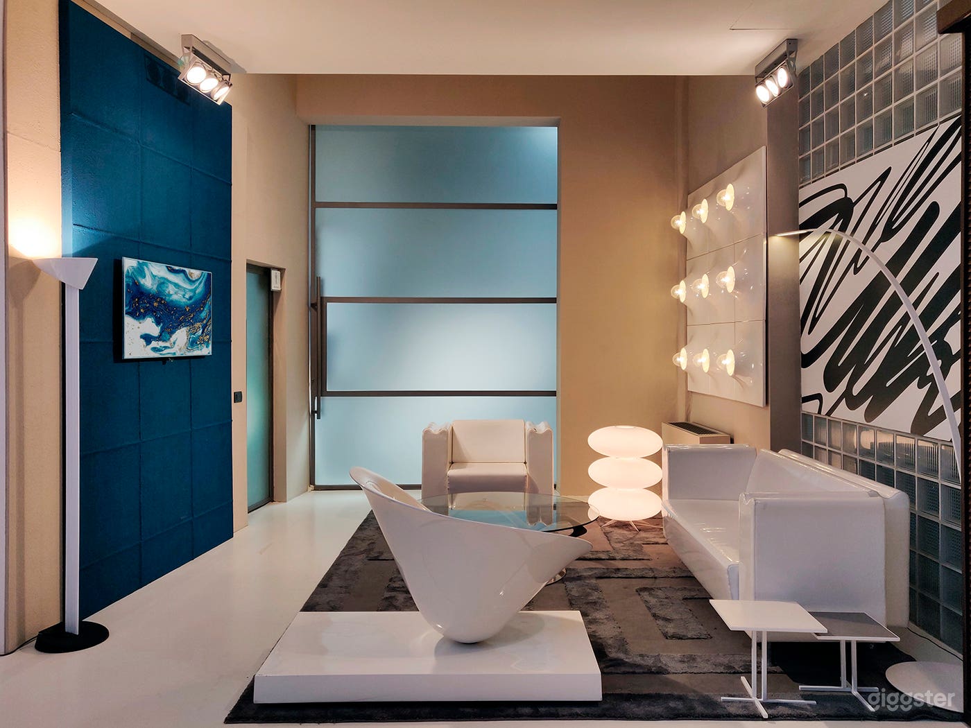 Foto di Location con arredi di design a Milano 4