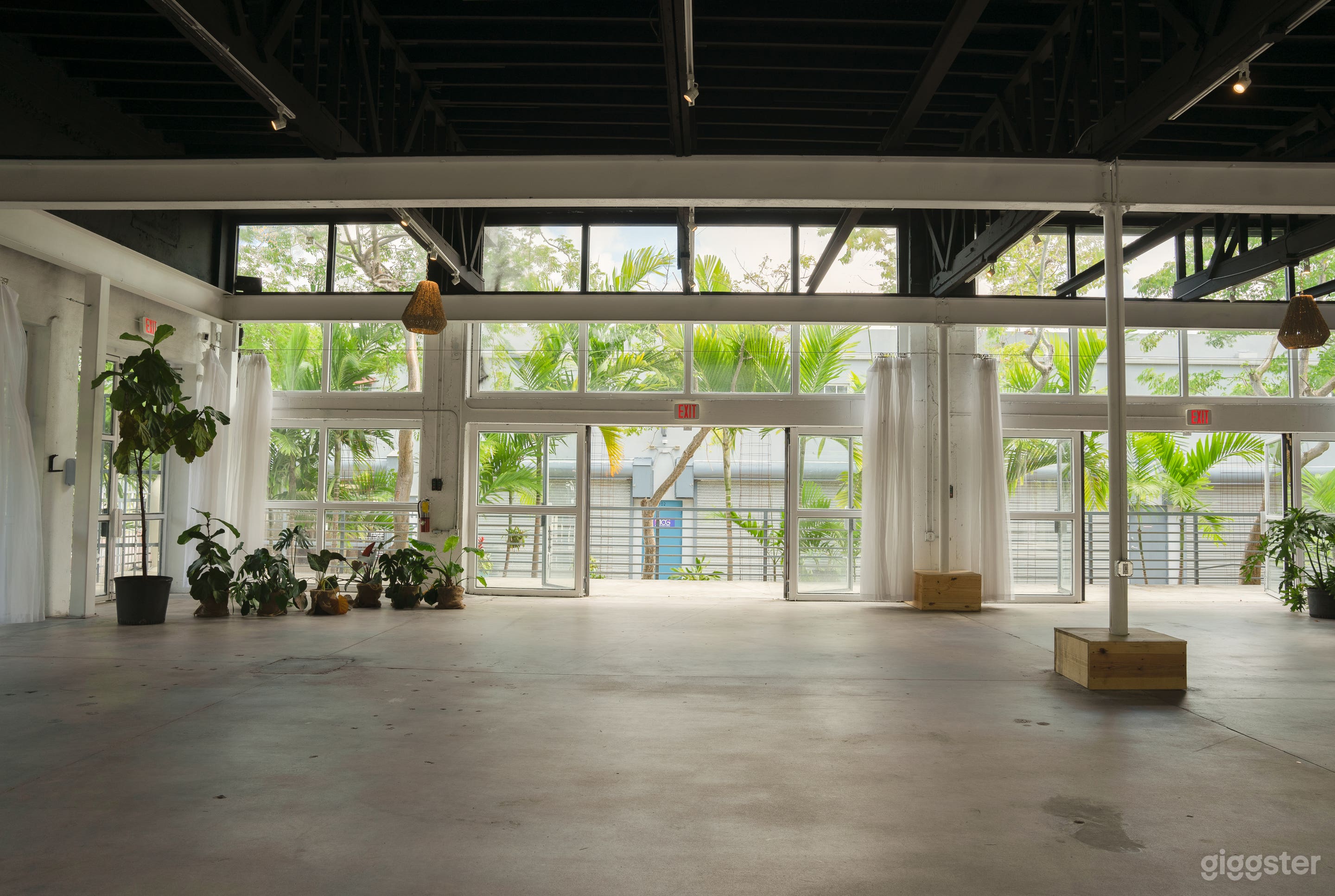 Glassbox at Miami Photo 3