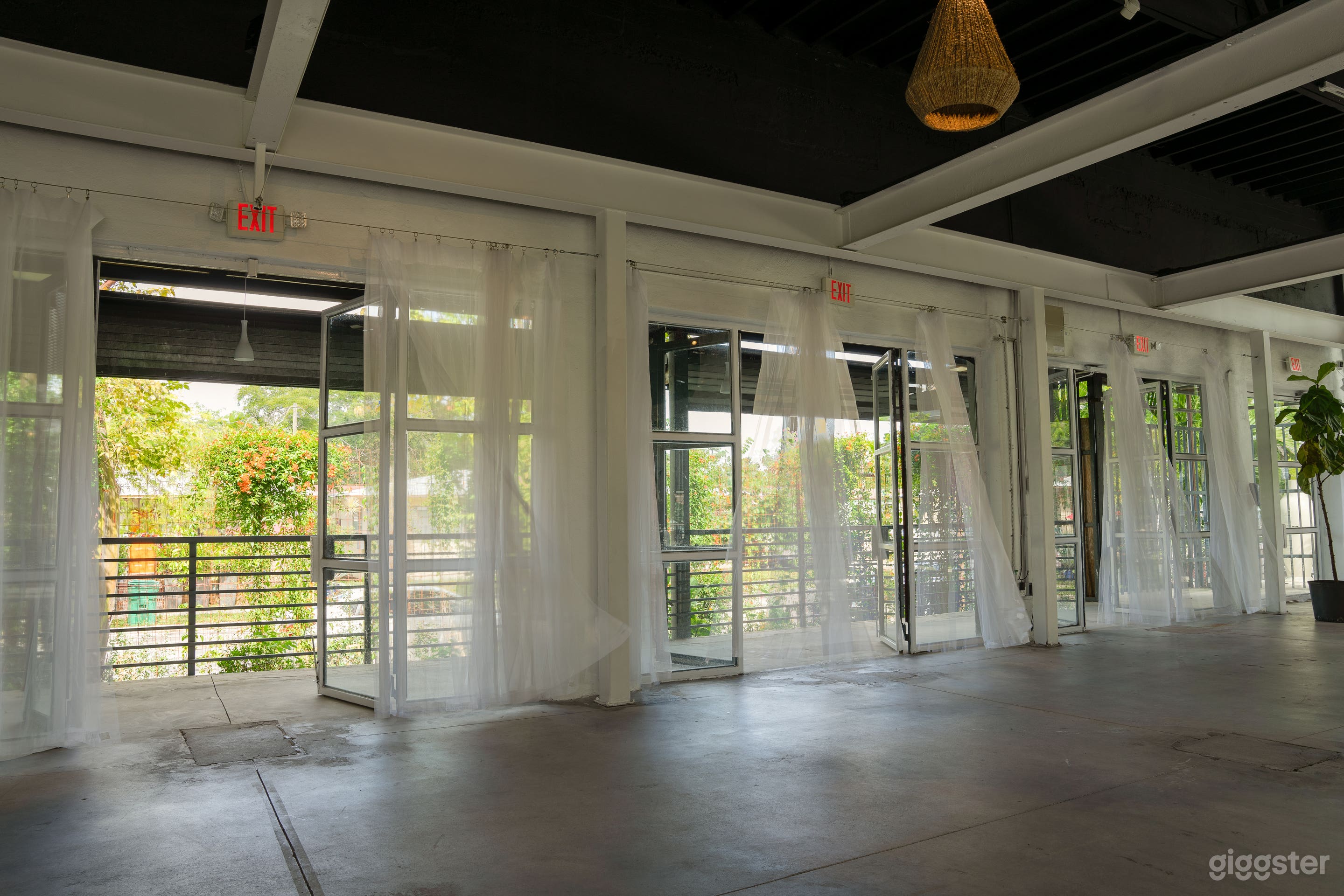 Glassbox at Miami Photo 2