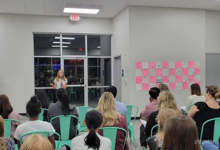  Our seminar style layout is perfect for events with featured speakers!  