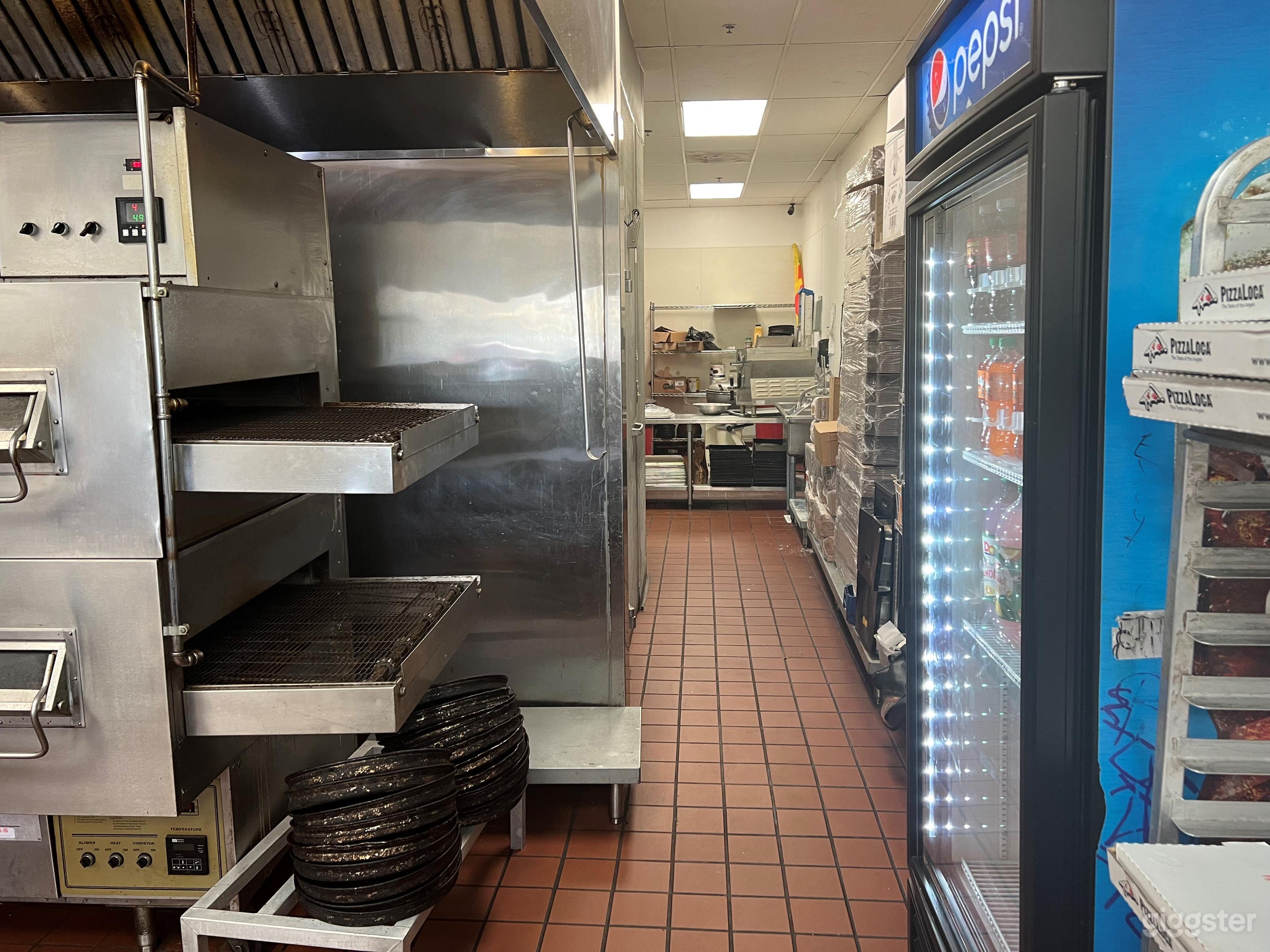 Perfect for Filming Pizza Restaurant in Compton Photo 3