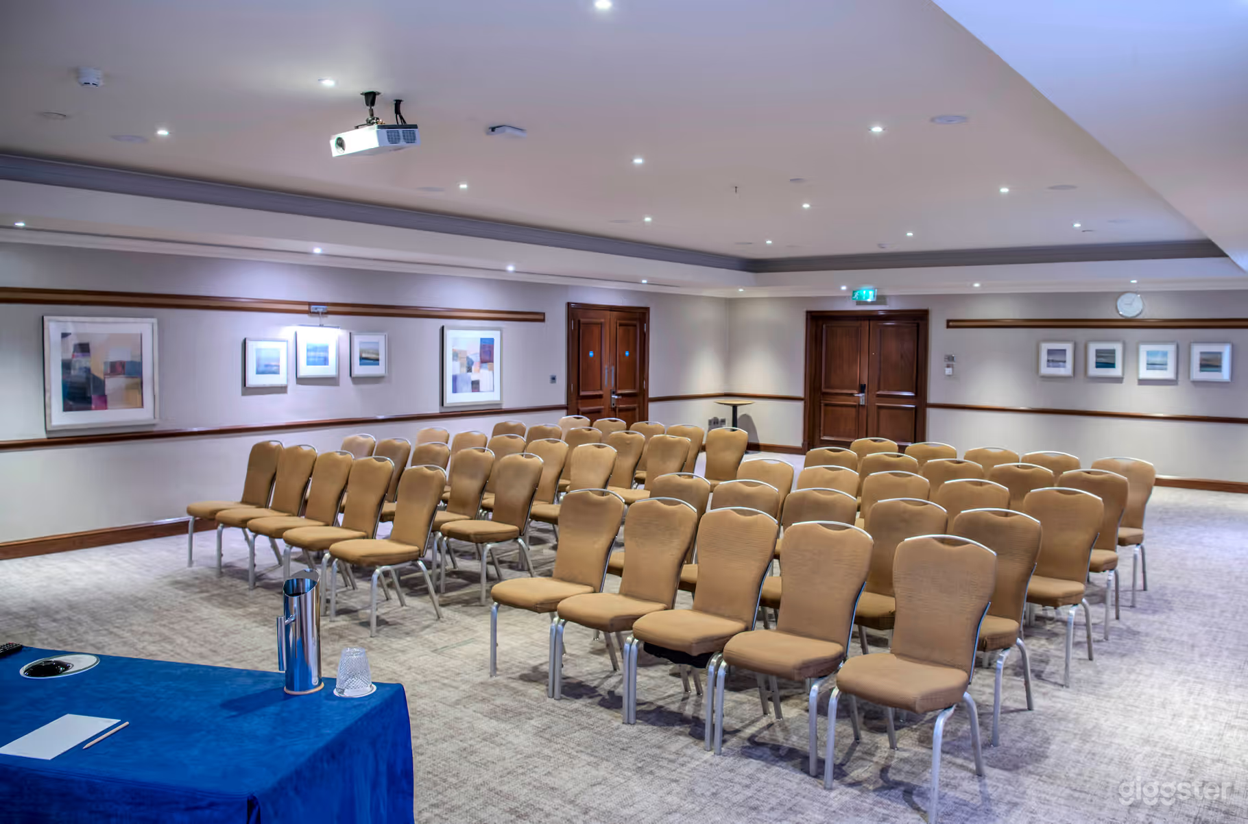 Rockingham Suite Photo 3