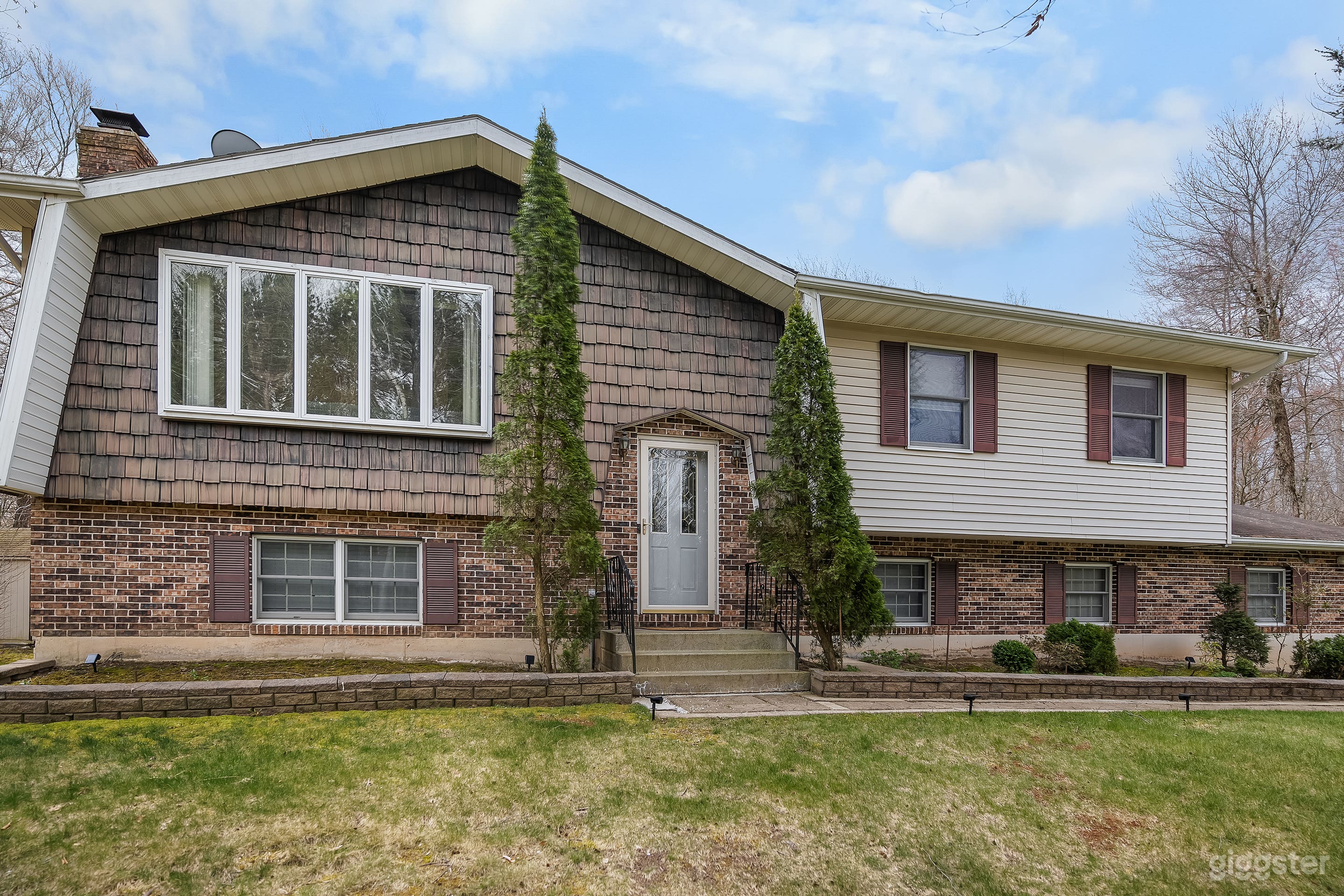 Chery's Place - Front of the House
