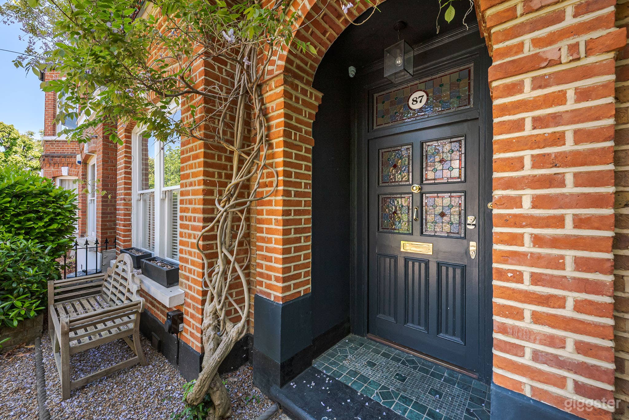 Spacious Victorian House Photo 2