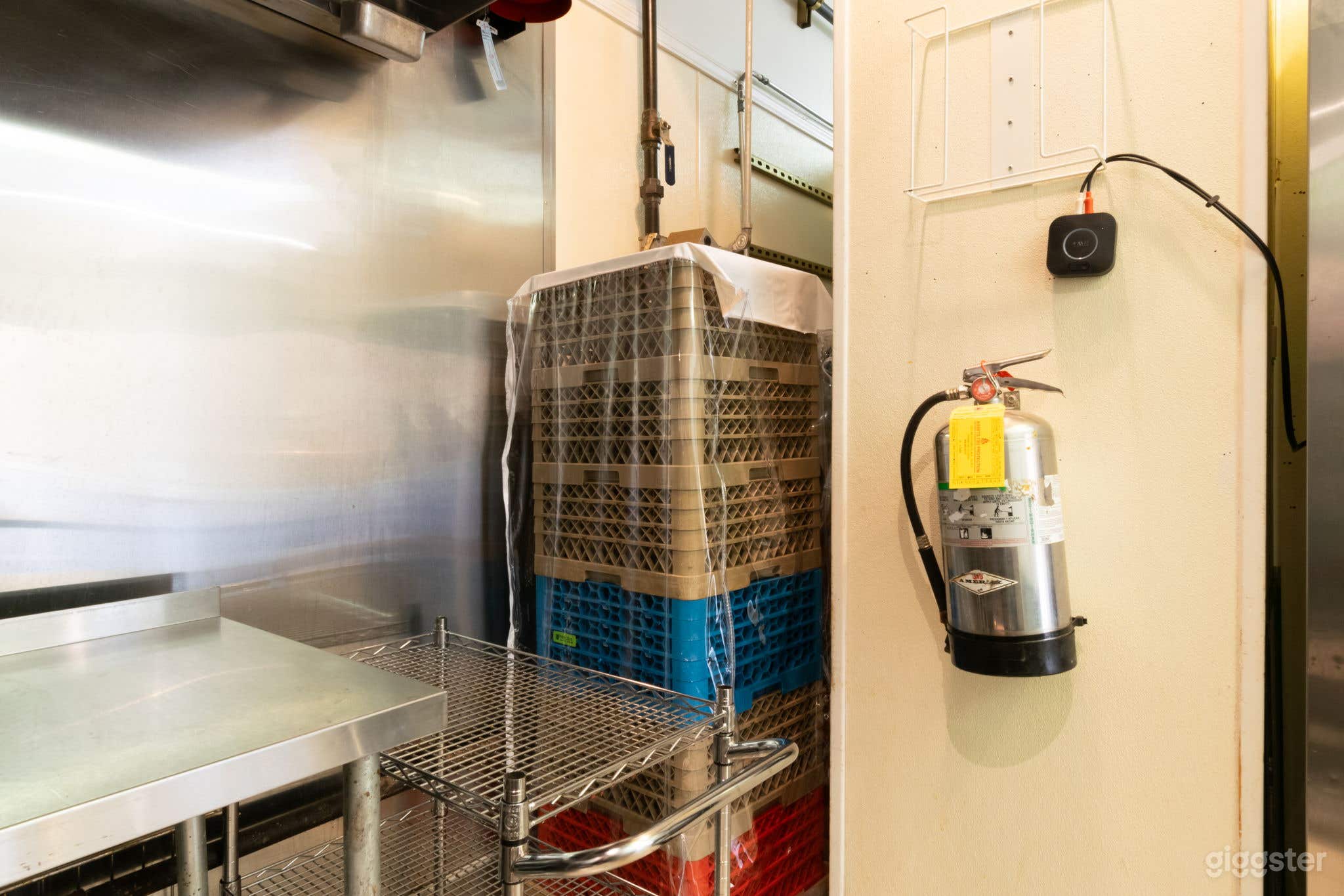 Secluded Restaurant Set w/ Full Commercial Kitchen Photo 4