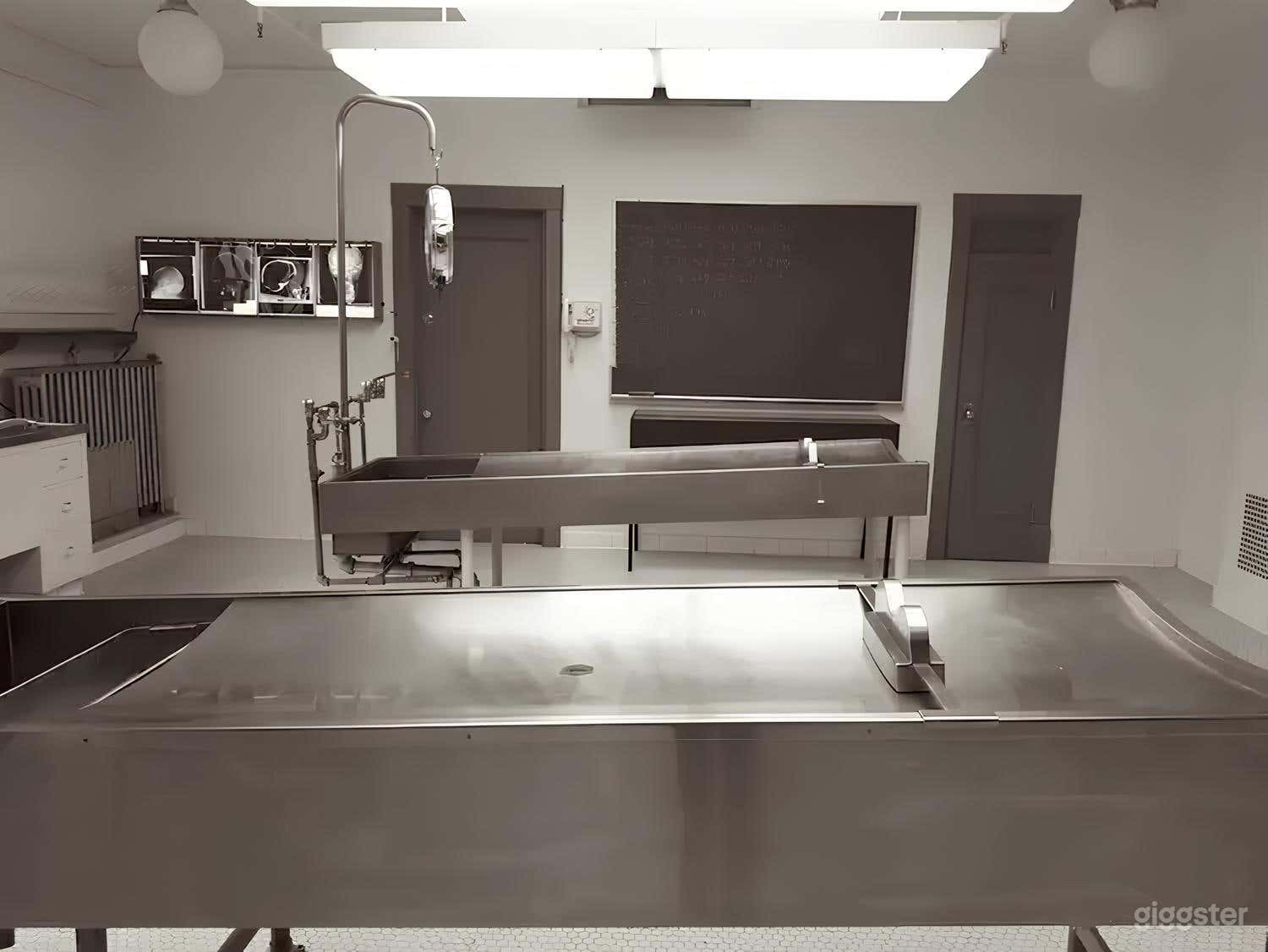 The Morgue Autopsy Set Photo 3
