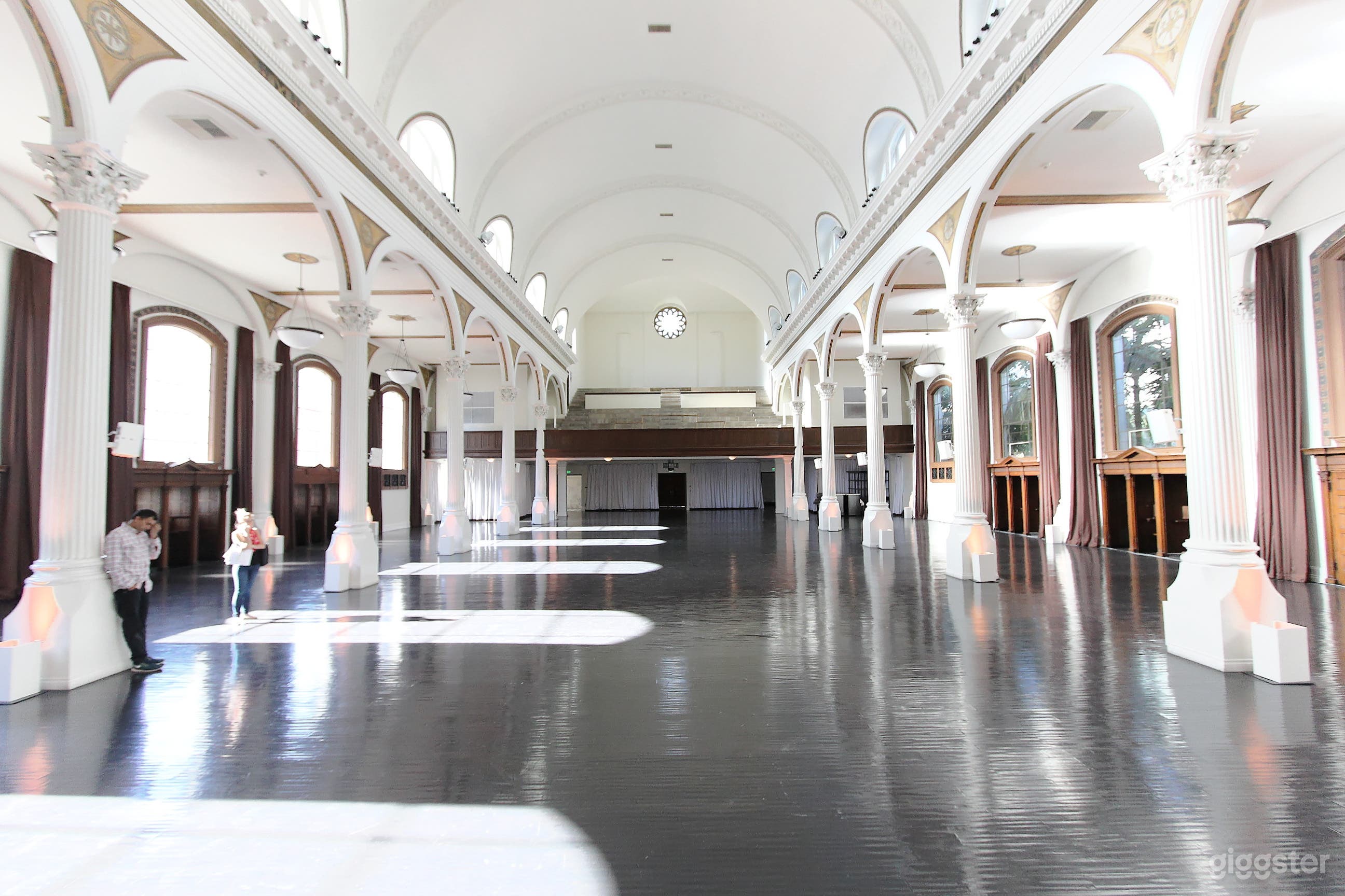 Ballroom No.1 Photo 3