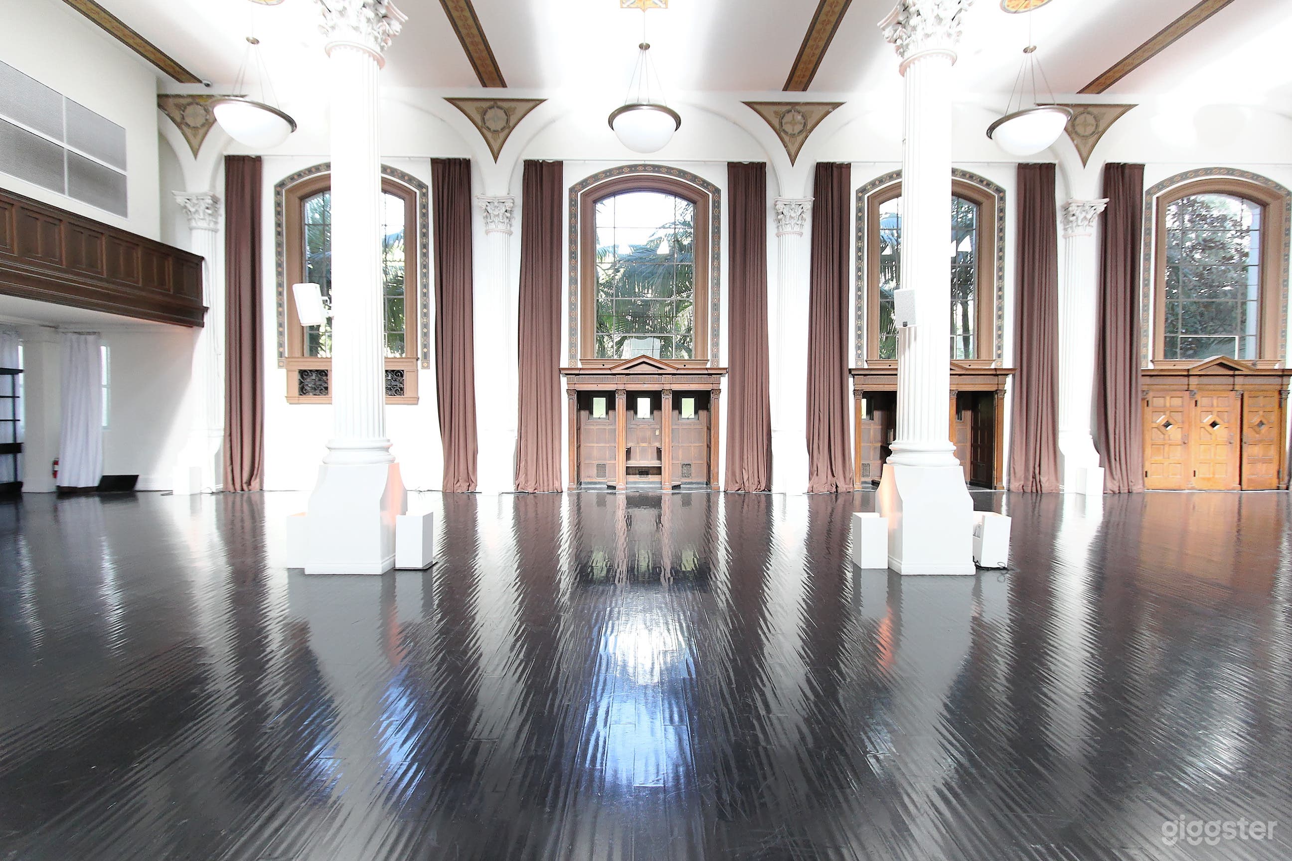 Ballroom No.1 Photo 4