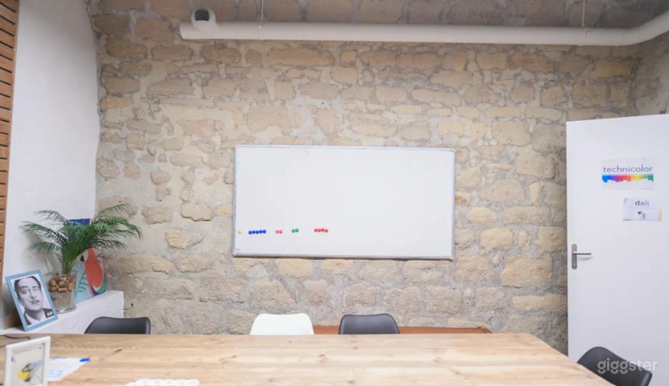 Dali Meeting room (up to 7 pers) Photo 3