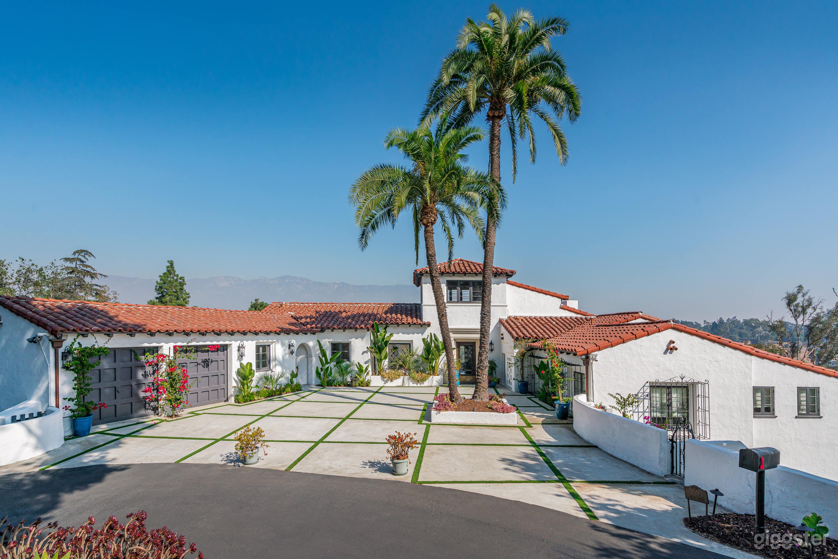 History Romantic Spanish Mansion Available! Photo 1