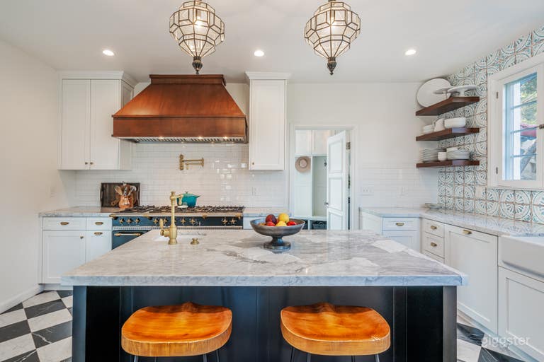  History Romantic Spanish Mansion Available! 