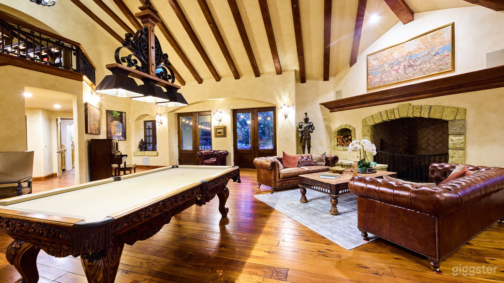 The Great Room of the Tuscan Villa Photo 1