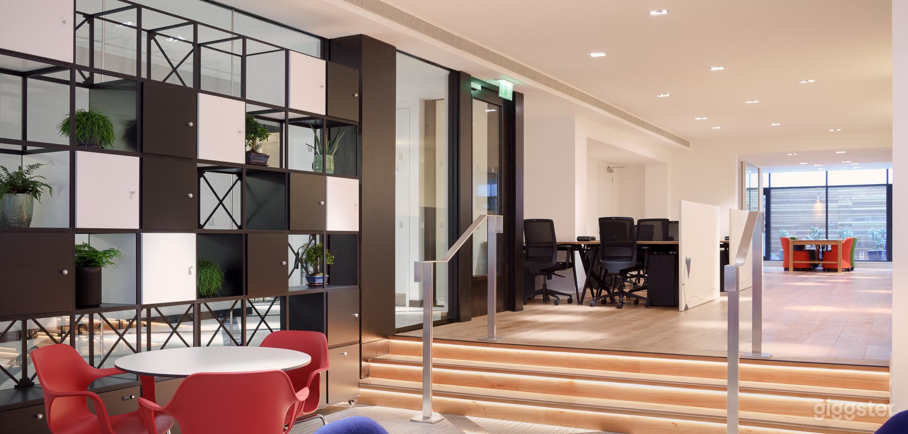 Mediascape  in Dublin Photo 4