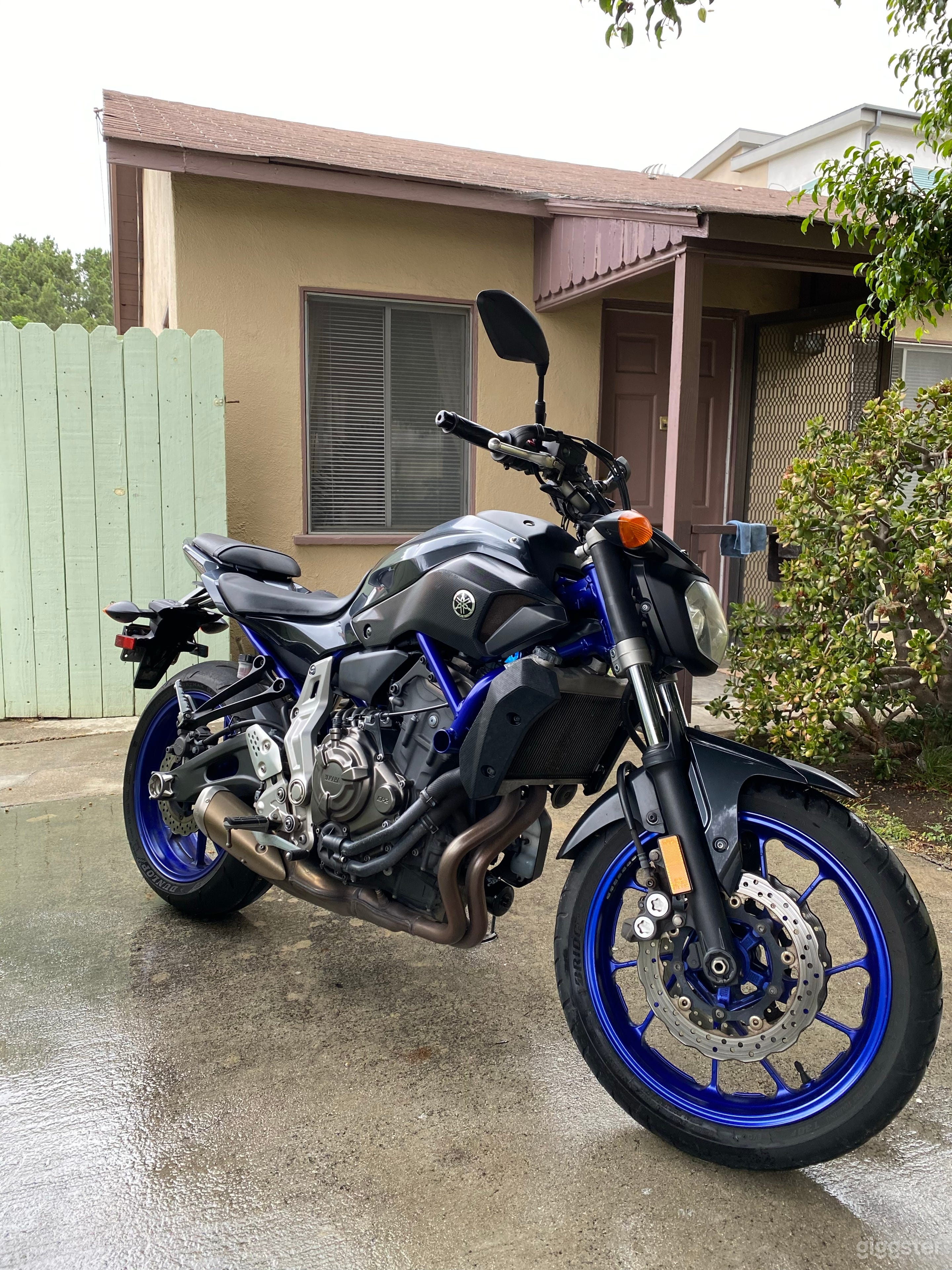 Cinematic Sport Motorcycle | Black & Blue Photo 2
