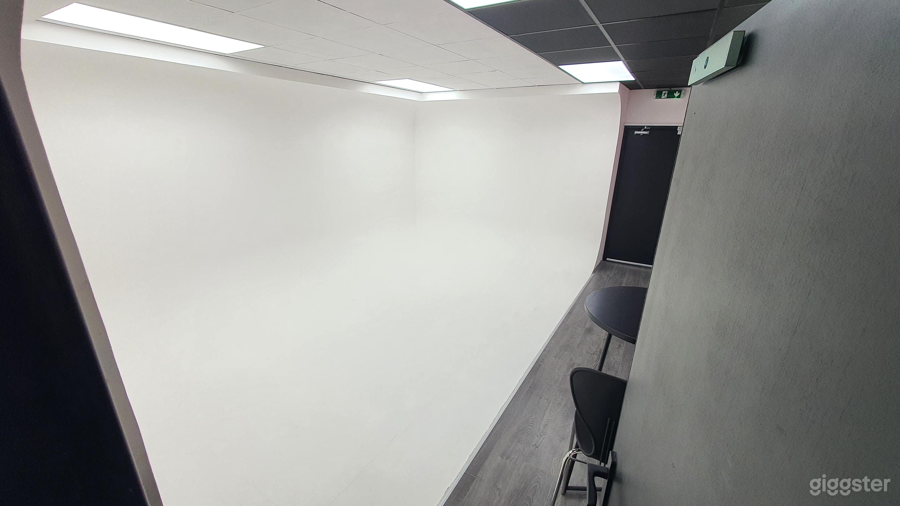 White Cove Cyclorama Studio Dry Hire Photo 1
