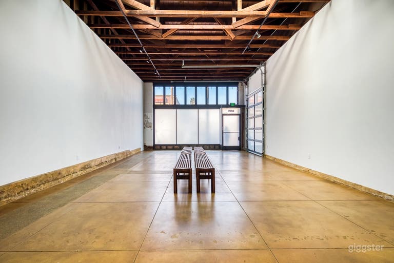  Beautiful Pop-up Gallery or Retail Event Space  