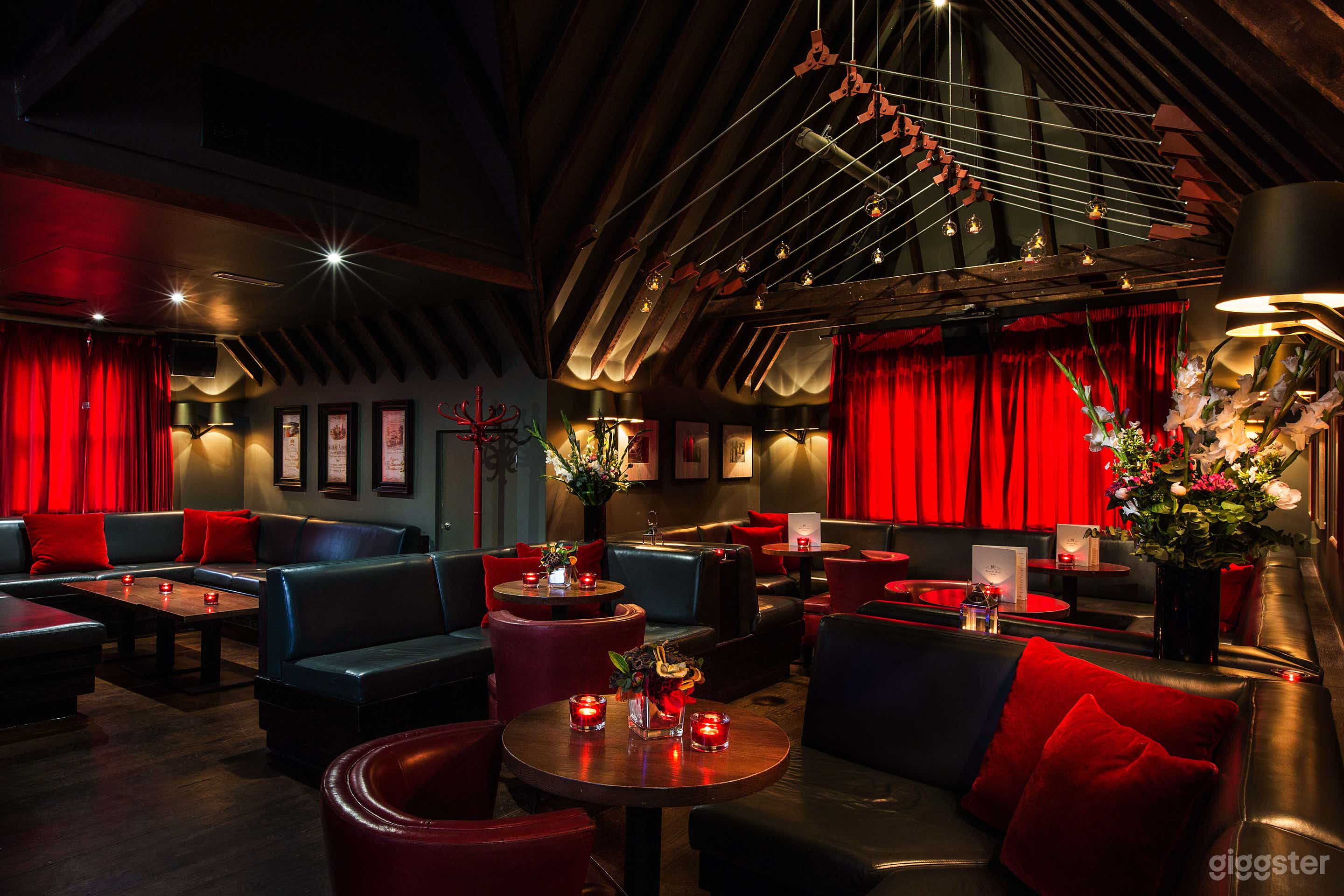 Champagne Bar Photo 4