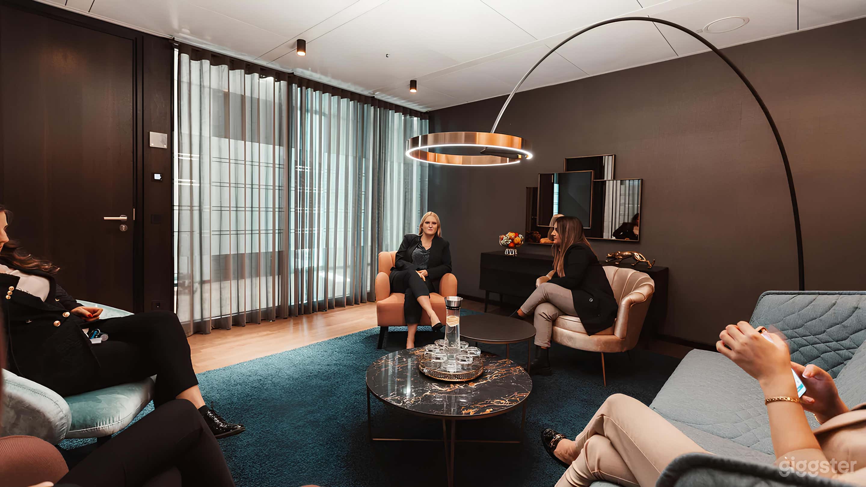 Georg von Opel - Private Lounge Photo 3