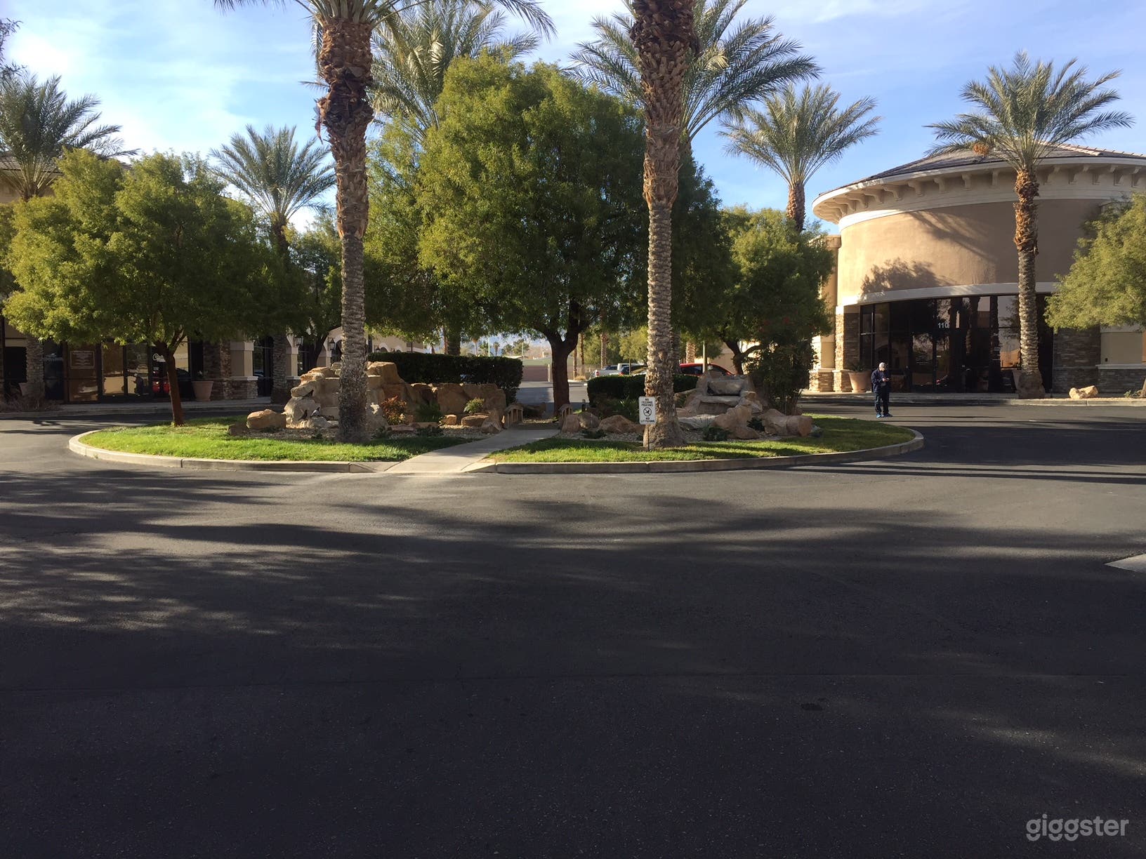 Easily Accessible Space in Northwest Vegas Photo 4