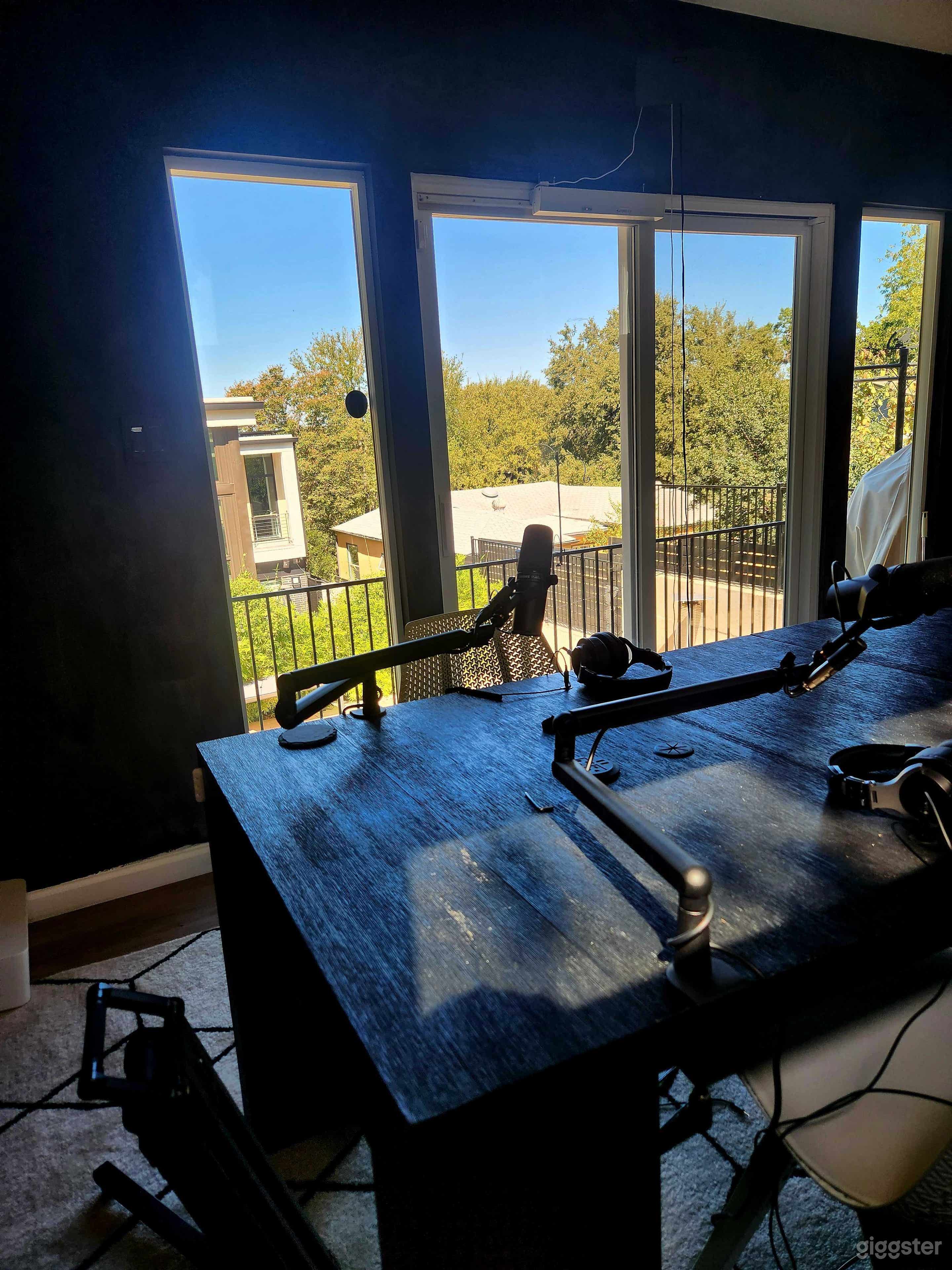 Austin's friendly neighborhood studio Photo 3