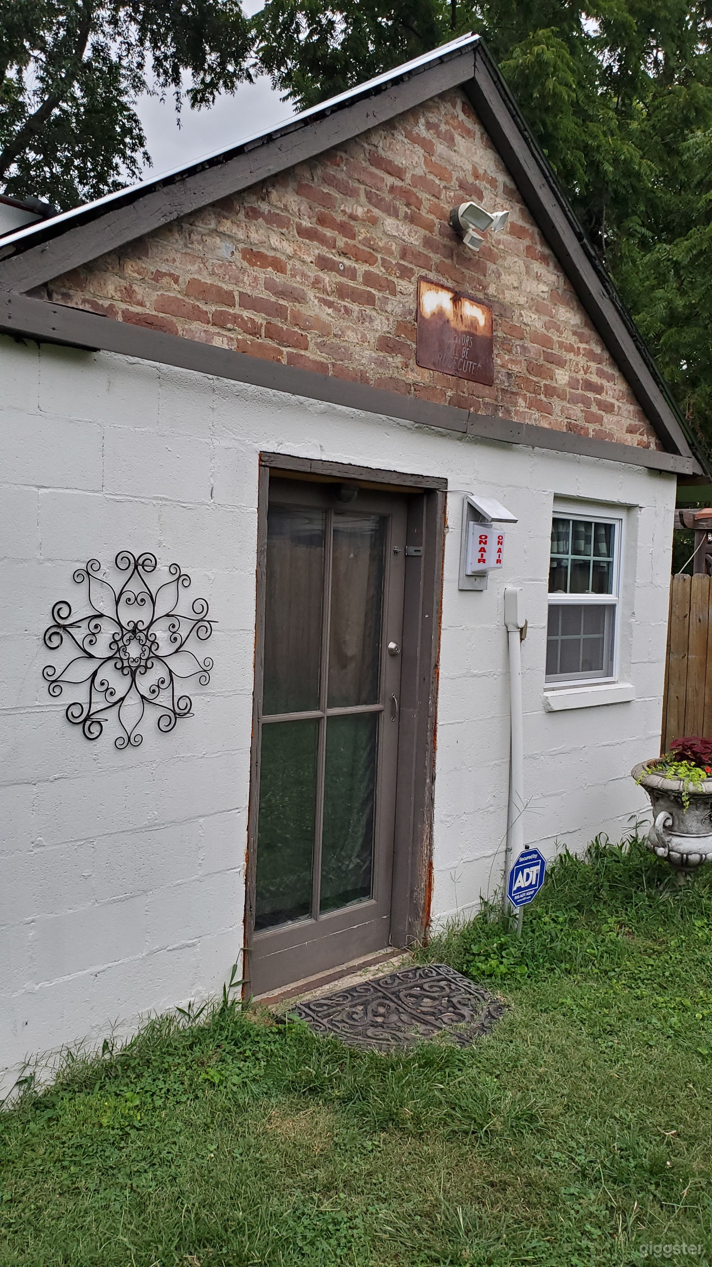 East Nashville Creative Cottage with Loft Photo 3