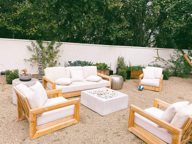  Gem of Thousand Oaks  